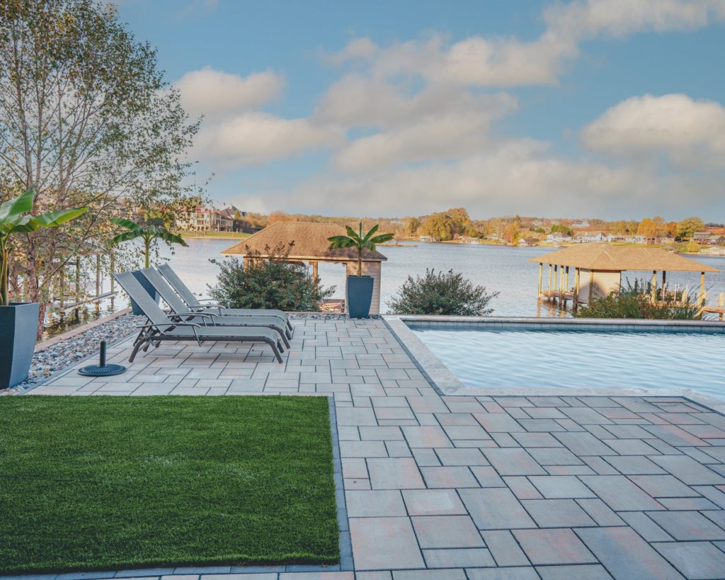 Knoxville Pool Installation: Enjoy Summer Fun in Your Backyard